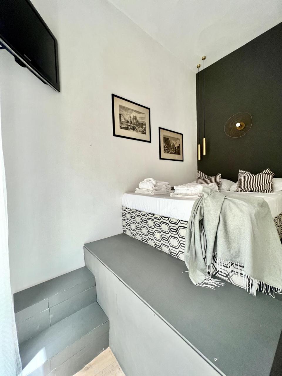 Srental House Roma Esterno foto
